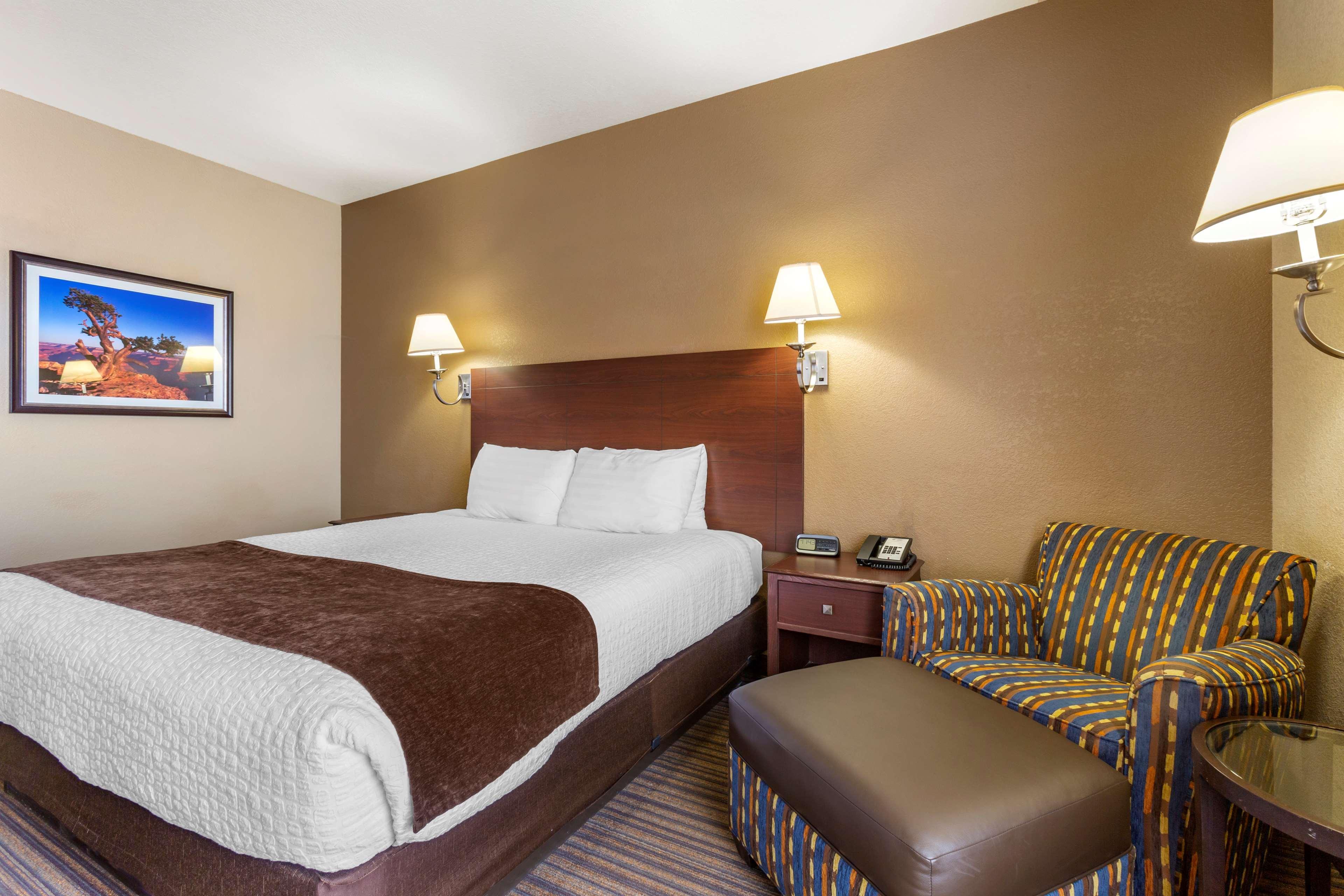 Western Hotel 3*